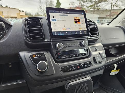 New 2024 RAM ProMaster 3500 w/ Delivery Van Package image 23