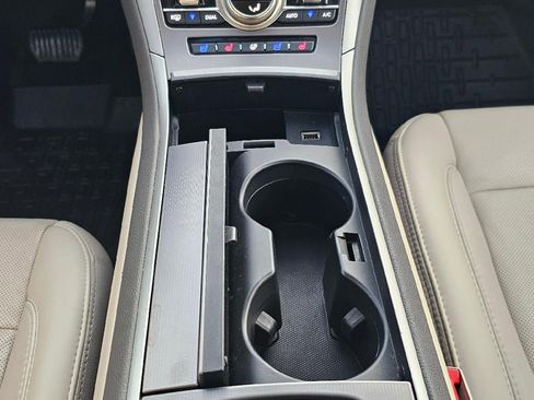 Used 2019 Lincoln MKZ Reserve image 15