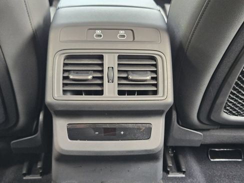 Certified 2025 Audi Q5 Premium Plus w/ Premium Plus AWD/4WD image 38