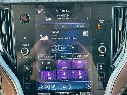 Used 2021 Subaru Outback Touring w/ Popular Package #2 AWD/4WD image 19