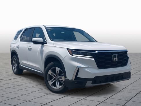 New 2025 Honda Pilot EX-L image 1