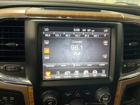 Used 2017 RAM 2500 Limited AWD/4WD image 14