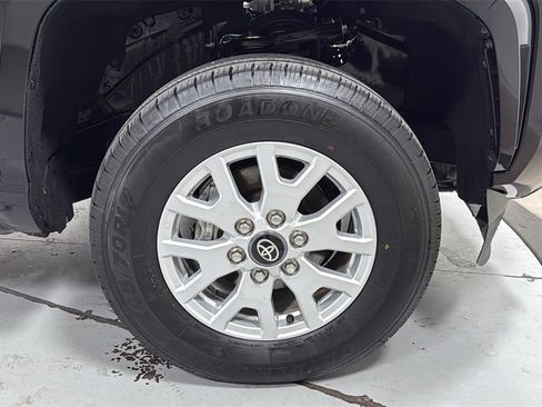 Used 2024 Toyota Tacoma SR5 image 21