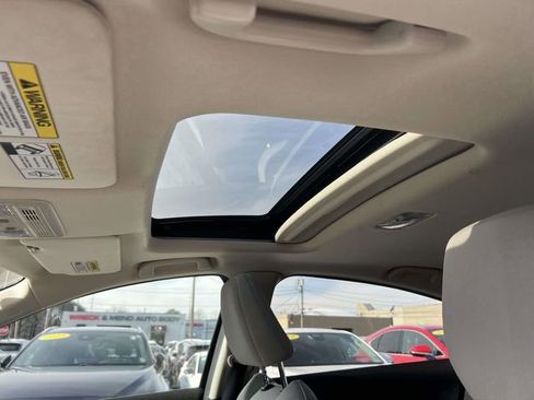 Used 2021 Honda HR-V EX image 18