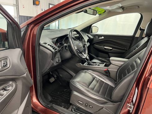Used 2018 Ford Escape Titanium AWD/4WD image 7