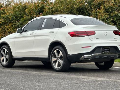 Used 2020 Mercedes-Benz GLC 300 4MATIC Coupe image 5