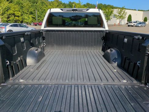 Used 2024 Toyota Tundra Limited AWD/4WD image 13