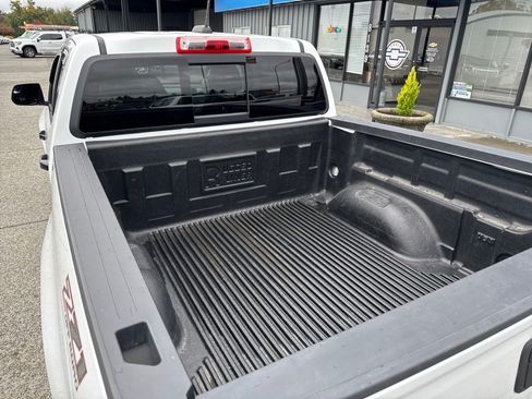 Used 2021 Chevrolet Colorado Z71 AWD/4WD image 4