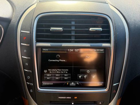 Used 2016 Lincoln MKX Select w/ Select Plus Package image 18