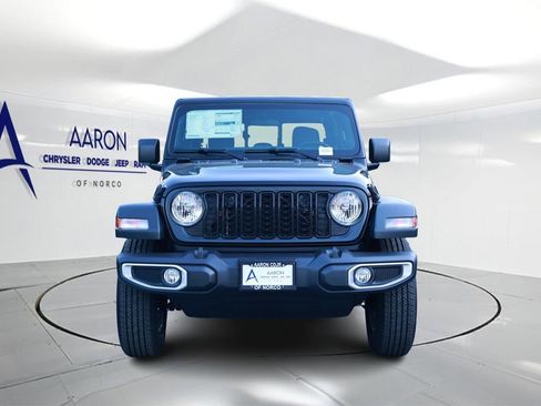 New 2026 Jeep Gladiator Sport image 4