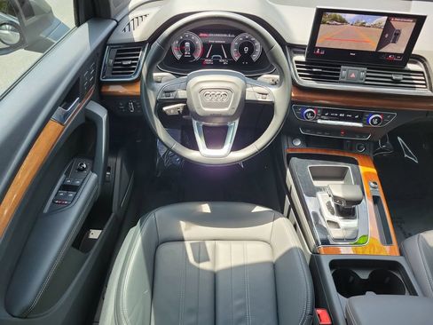 Used 2023 Audi Q5 2.0T Premium Plus w/ Premium Plus Package AWD/4WD image 16