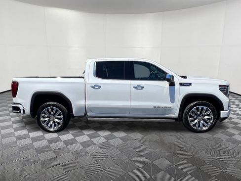 Used 2024 GMC Sierra 1500 Denali w/ Denali Reserve Package AWD/4WD image 7