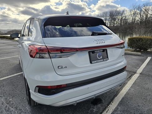 Used 2024 Audi Q4 e-tron Premium Plus w/ Premium Plus image 7