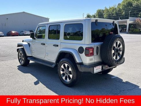 Used 2022 Jeep Wrangler Unlimited Sahara w/ LED Lighting Group AWD/4WD image 6