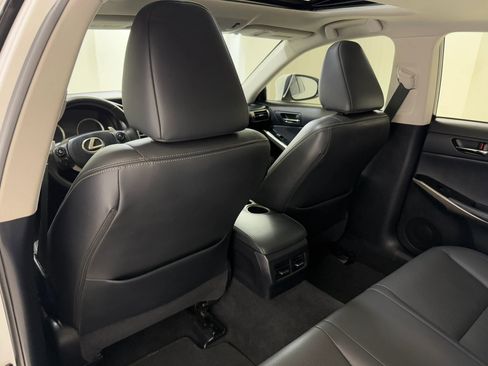 Used 2015 Lexus IS 250 image 31