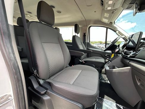 Certified 2025 Ford Transit 350 XLT RWD image 27