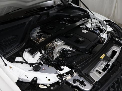 Certified 2025 Mercedes-Benz GLC 43 AMG 4MATIC image 34