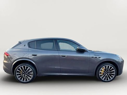 Used 2023 Maserati Grecale Modena AWD/4WD image 8