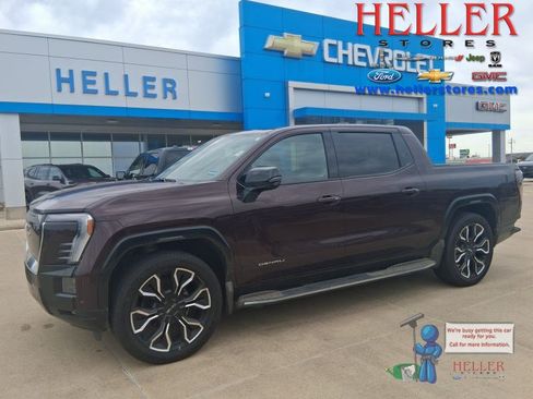 Used 2025 GMC Sierra EV Denali AWD/4WD image 1