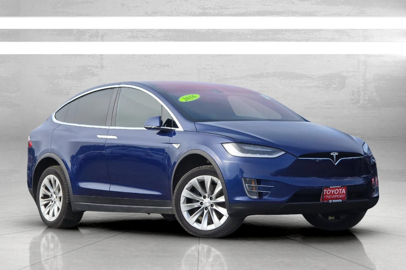 Used 2016 Tesla Model X 60D AWD/4WD image 2