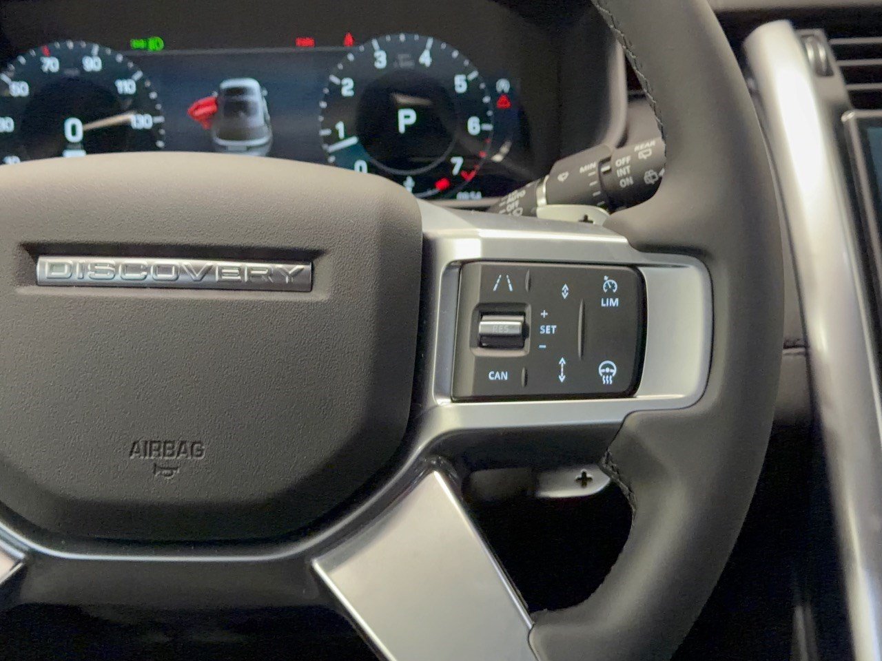 New 2026 Land Rover Discovery S AWD/4WD image 19