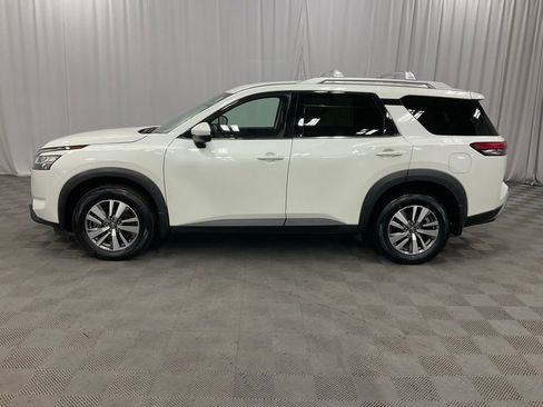 Used 2023 Nissan Pathfinder SL image 13