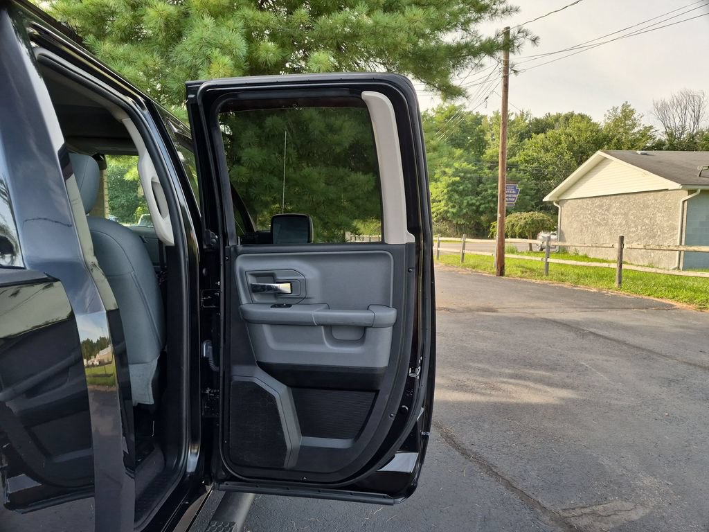 Used 2020 RAM 1500 Warlock w/ Luxury Group AWD/4WD image 32