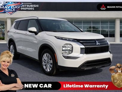 New 2026 Mitsubishi Outlander ES