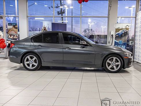 Used 2014 BMW 320i xDrive Sedan image 9