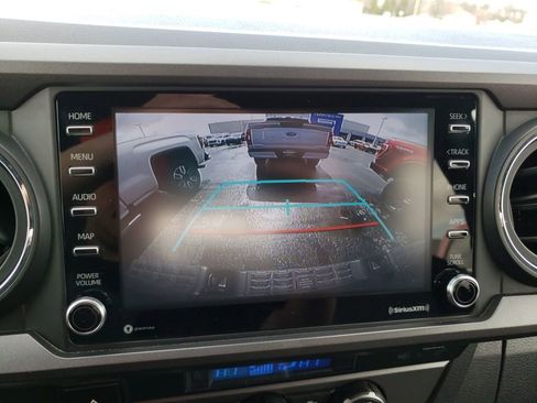 Used 2023 Toyota Tacoma TRD Sport image 19