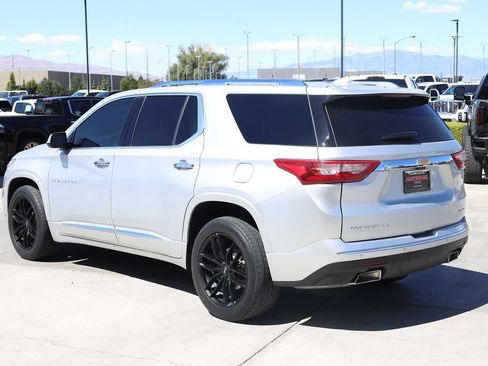 Used 2019 Chevrolet Traverse Premier AWD/4WD image 4