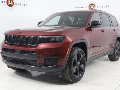 Used 2023 Jeep Grand Cherokee L Laredo image 5