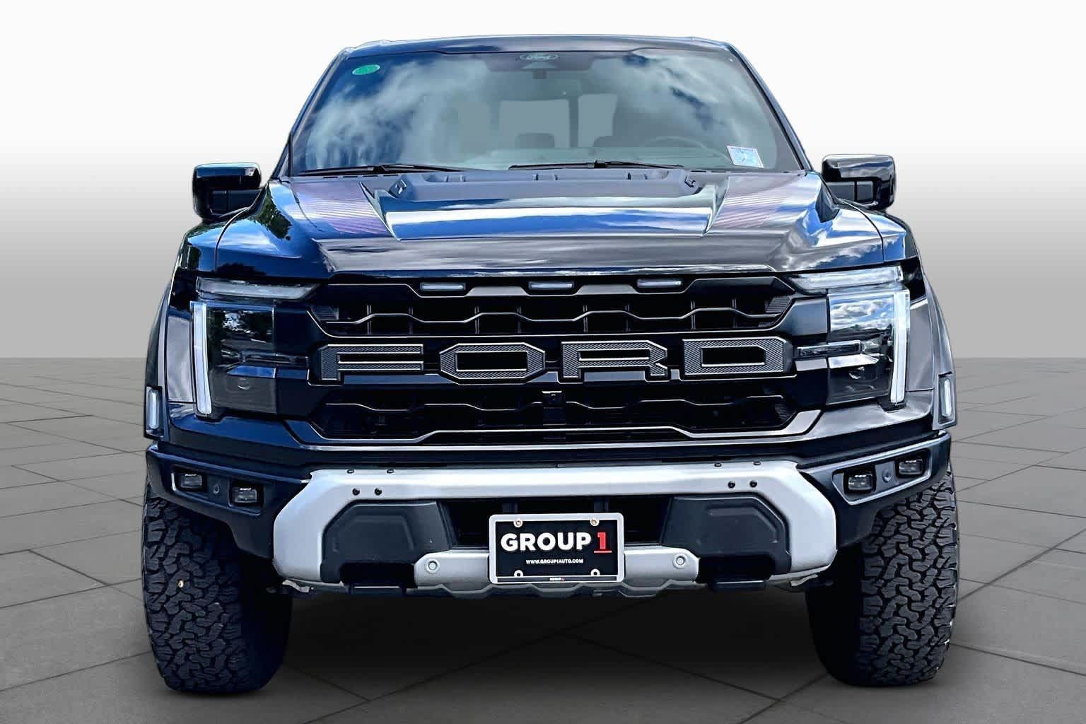 Used 2025 Ford F150 Raptor AWD/4WD image 4
