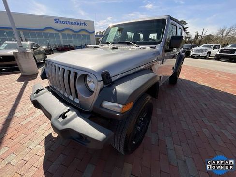 Used 2021 Jeep Wrangler Unlimited Sport AWD/4WD image 29