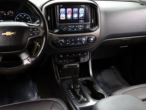 Used 2016 Chevrolet Colorado Z71 w/ Z71 Midnight Edition image 16