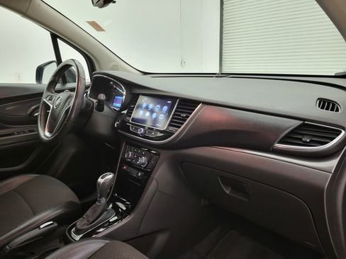 Used 2019 Buick Encore Preferred image 31