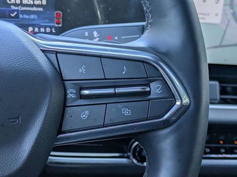 Used 2025 Chevrolet Equinox LT FWD image 26