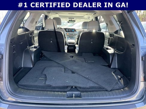 Used 2023 Hyundai Palisade SEL w/ Premium Package image 18