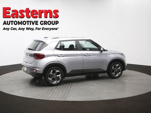 Used 2025 Hyundai Venue SEL FWD image 43