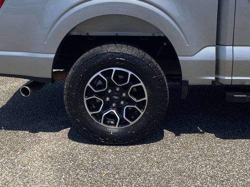 Used 2022 Ford F150 Lariat AWD/4WD image 9