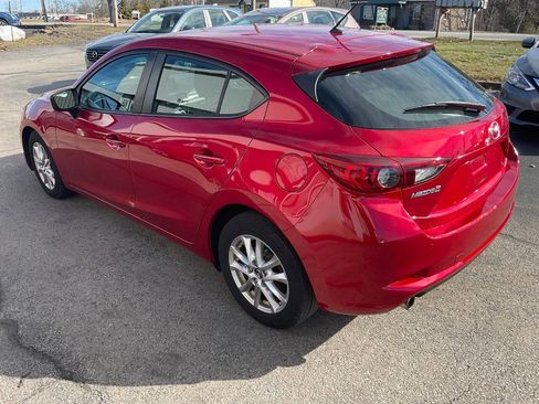 Used 2018 MAZDA MAZDA3 Sport image 9