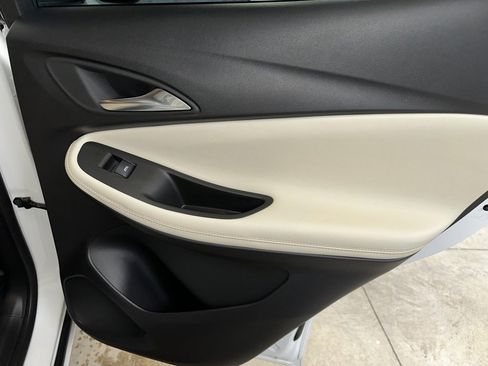 Certified 2024 Buick Encore GX Avenir w/ Avenir Convenience Package image 29