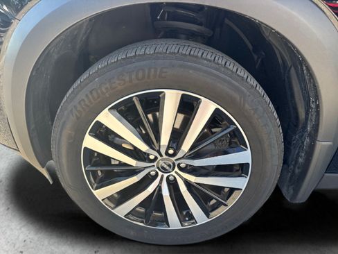 Certified 2025 Nissan Pathfinder Platinum w/ Cargo Package FWD image 53