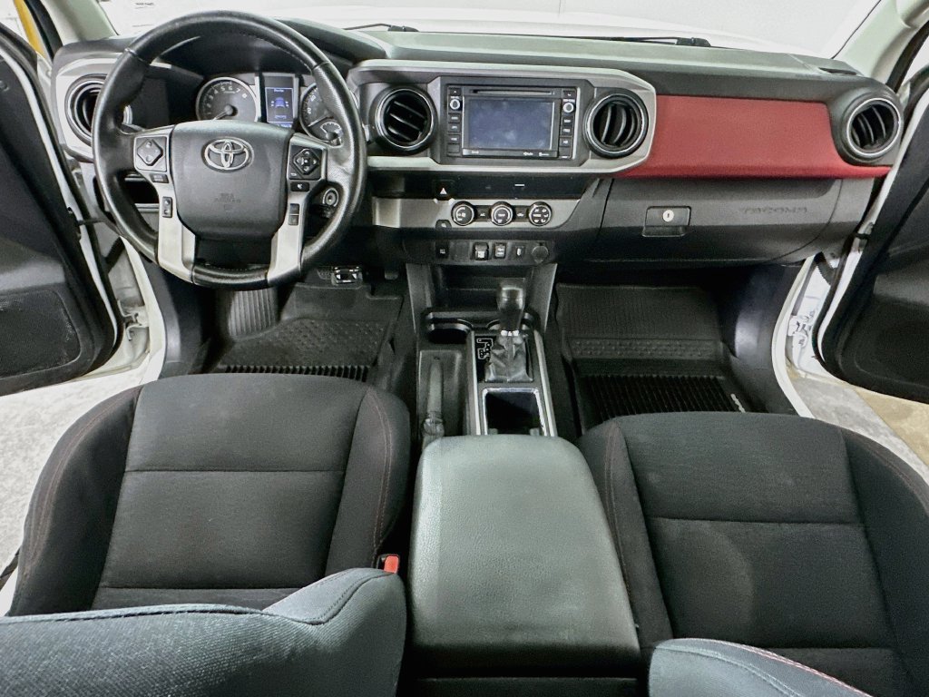 Used 2019 Toyota Tacoma SR5 RWD image 18