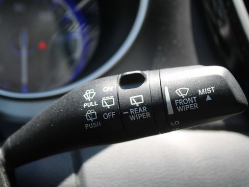 Used 2023 Chrysler Pacifica Touring-L FWD image 39