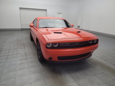 Used 2019 Dodge Challenger SXT RWD image 13