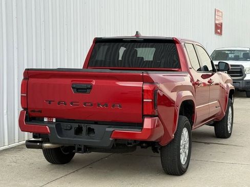 Used 2026 Toyota Tacoma SR5 AWD/4WD image 4