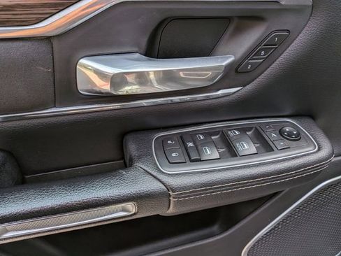 Used 2020 RAM 1500 Laramie AWD/4WD image 12