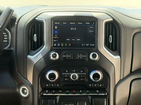 Used 2022 GMC Sierra 2500 Denali AWD/4WD image 34