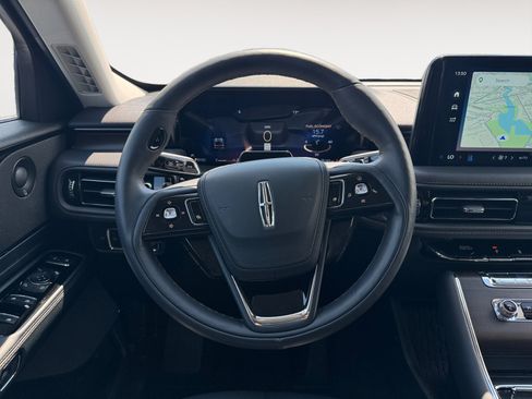 New 2025 Lincoln Aviator Reserve w/ Illumination Package AWD/4WD image 16